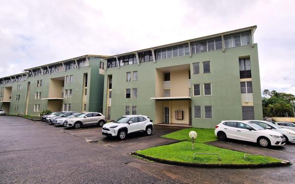 Appartement à vendre    3 pièces • 76,10 m2 Fort-de-France