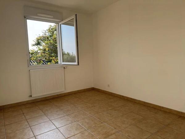 Maison 3 chambres, jardin et garage