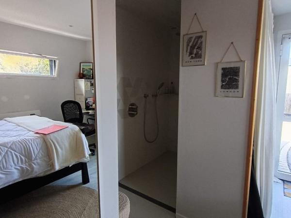 Maison 6 pièces 154 m² à Lannilis – Vie de plain-pied, 4 chambres, piscine et jardin
