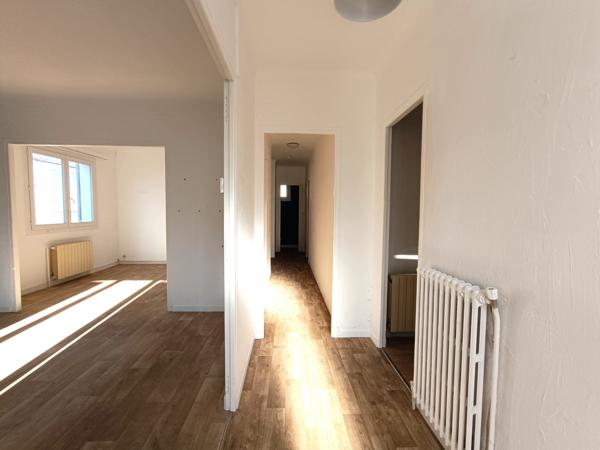 Arles (13200) Maison de ville + 4 garages