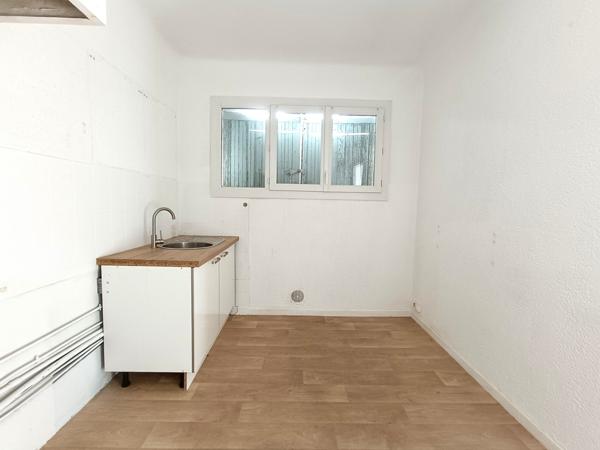 Arles (13200) Maison de ville + 4 garages