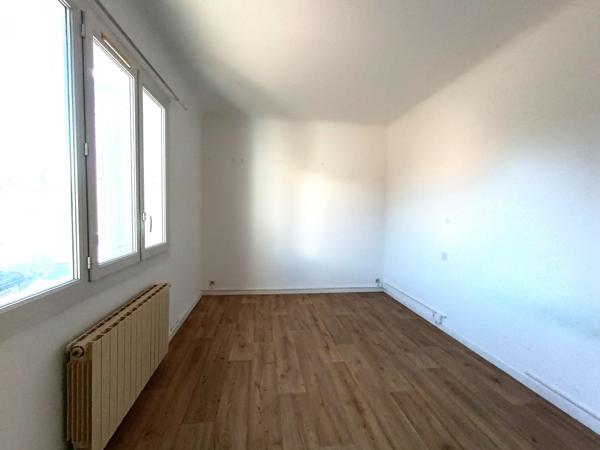 Arles (13200) Maison de ville + 4 garages