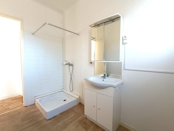 Arles (13200) Maison de ville + 4 garages