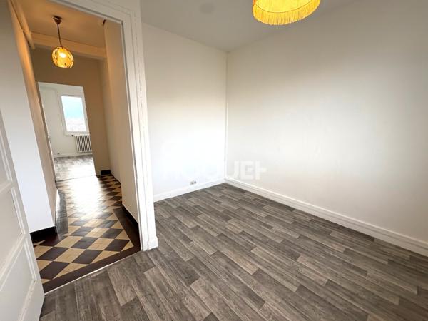 APPARTEMENT À VENDRE DE 5 PIÈCES DE 99,88 M²