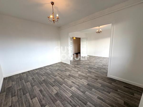 APPARTEMENT À VENDRE DE 5 PIÈCES DE 99,88 M²