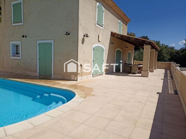 MAGNIFIQUE VILLA 6 PIECES AVEC UNE TRES JOLIE VUE, PISCINE ET GARAGE