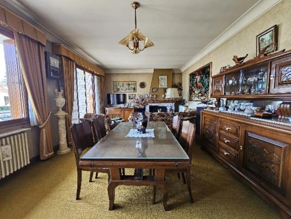 24100 - BERGERAC - MAISON INDIVIDUELLE 5 PIECES - 2 GARAGES - 2 PUITS - TERRAIN DIVISIBLE DE 970 M2