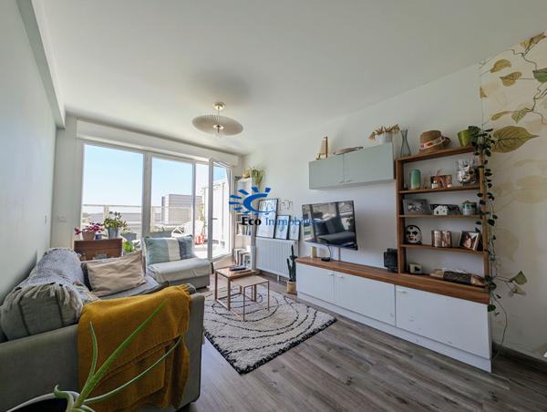 LA ROCHELLE APPARTEMENT T3 de 55 m² La rochelle LA ROCHELLE APPARTEMENT T3 de 55 m² La rochelle
