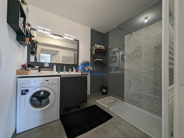 LA ROCHELLE APPARTEMENT T3 de 55 m² La rochelle LA ROCHELLE APPARTEMENT T3 de 55 m² La rochelle