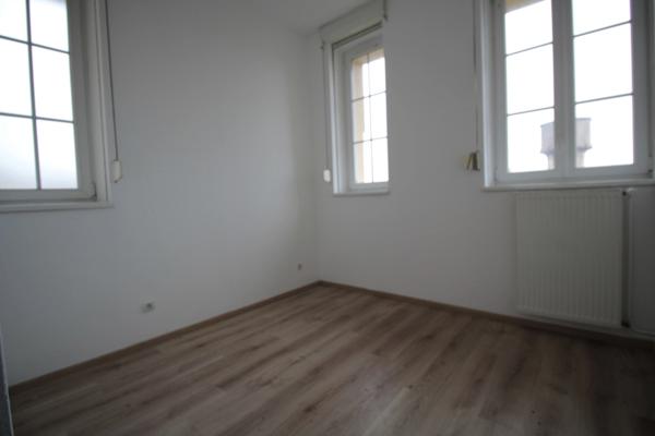 Dpt Moselle (57), à louer ZIMMING appartement 96,50 m², 4 chambres , garage et cave