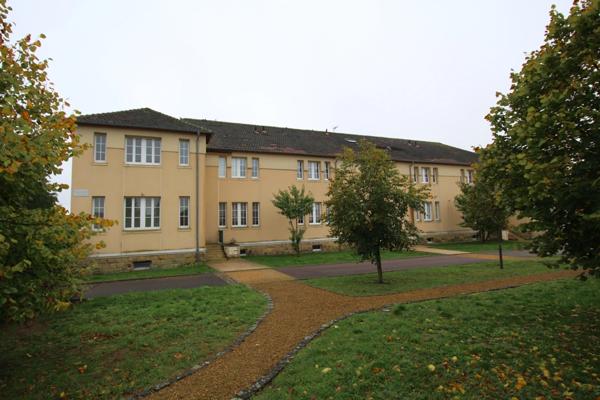 Dpt Moselle (57), à louer ZIMMING appartement 96,50 m², 4 chambres , garage et cave