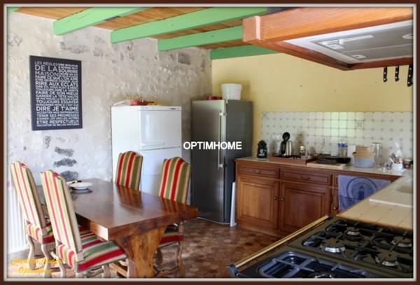 Maison à vendre 5 pièces Proche de BROSSAC (16)