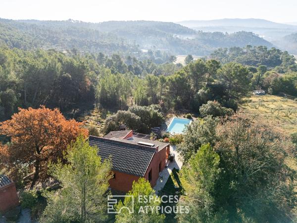 Maison de caractère dépendance, piscine et vue