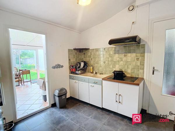 Quartier La Rochelle Prieuré-Lafond - Échoppe rochelaise à rénover sur Parcelle de 660m2 - Beau potentiel