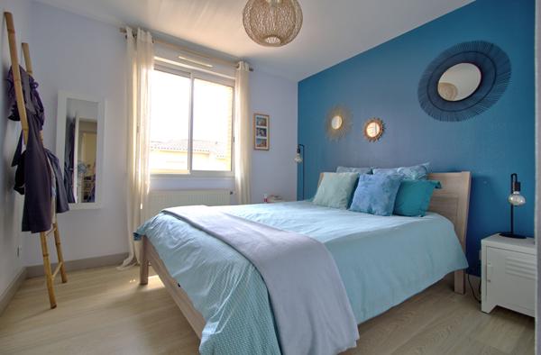 AGEN - Maison de ville lumineuse de 137 m² avec 4 chambres, jardin, stationnement et dépendance au sein d'un quartier calme et sécurisé.