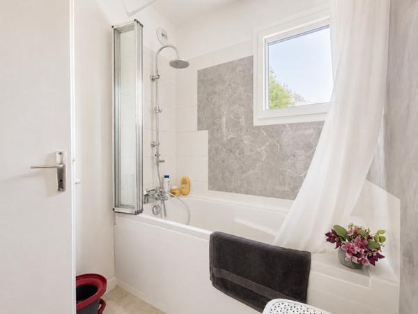 Appartement 171 000 € Saint-Martin-le-Vinoux 3 p 67 m² DPE D