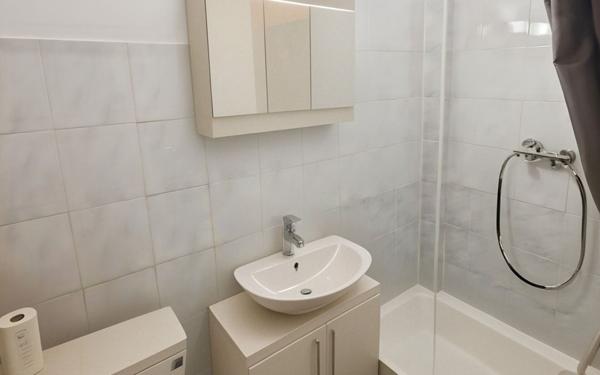 Appartement à vendre    1 pièce • 22,60 m2 Nice