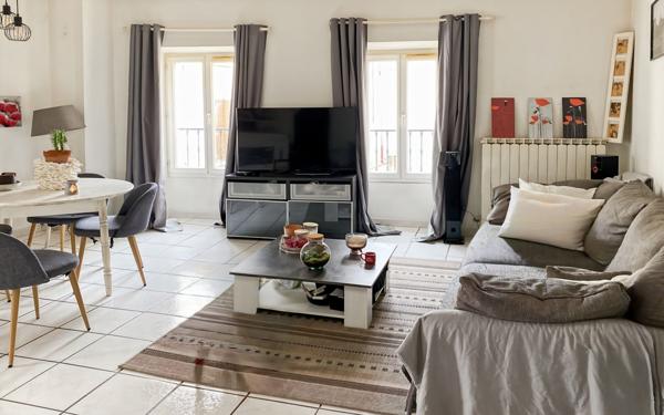 Appartement à vendre    5 pièces •  Oraison