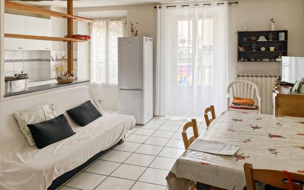 Appartement à vendre    5 pièces •  Oraison