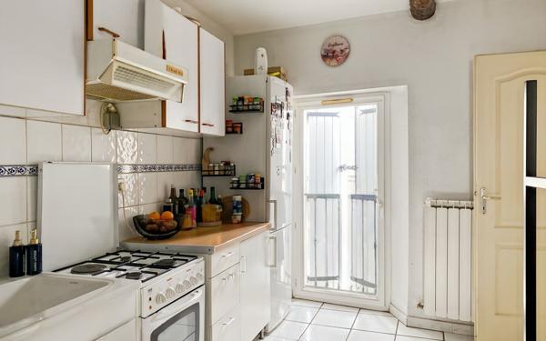 Appartement à vendre    5 pièces •  Oraison