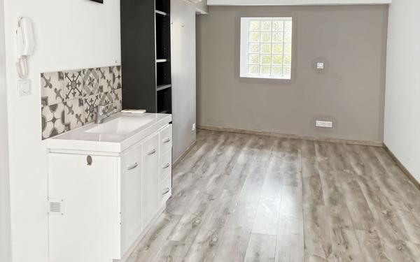 Appartement à vendre    5 pièces •  Oraison