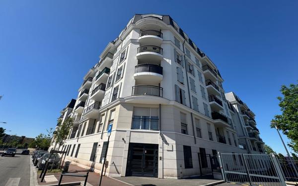 Appartement à vendre    3 pièces •  Le Blanc-Mesnil