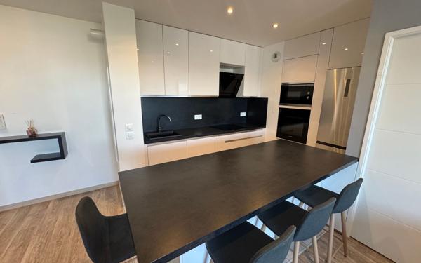 Appartement à vendre    3 pièces •  Le Blanc-Mesnil