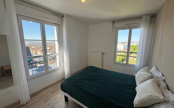 Appartement à vendre    3 pièces •  Le Blanc-Mesnil