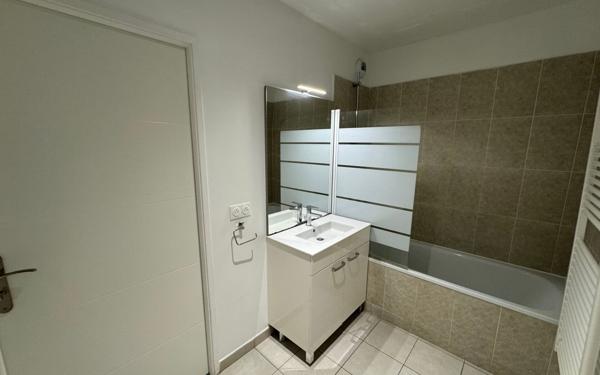 Appartement à vendre    3 pièces •  Le Blanc-Mesnil