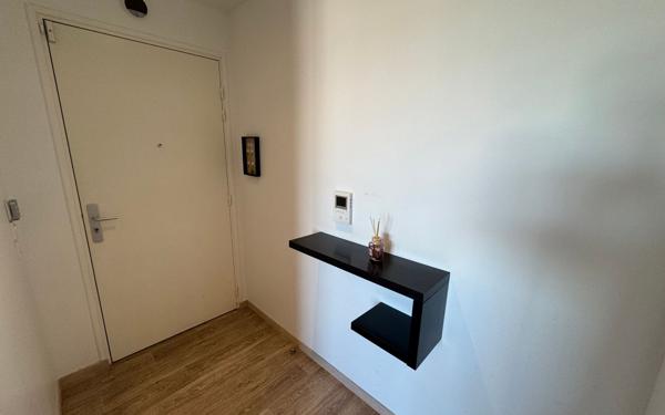 Appartement à vendre    3 pièces •  Le Blanc-Mesnil