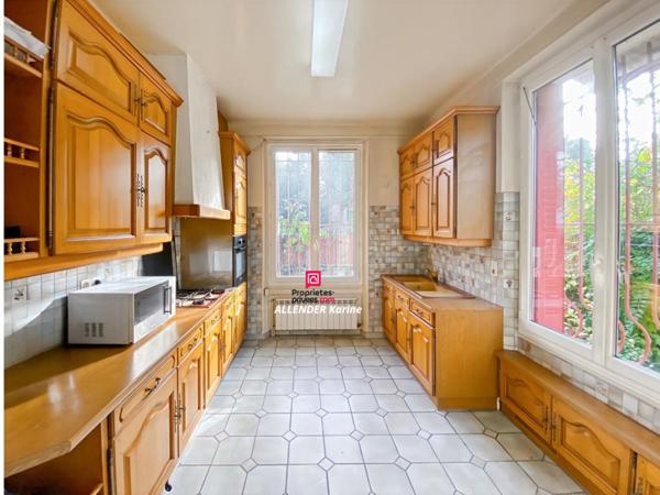 Maison Sens 8 pièce(s) 263 m2