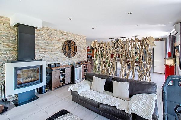 A VENDRE A DRAGUIGNAN EN EXCLUSIVITE - Maison récente - 6 chambres, piscine et garage