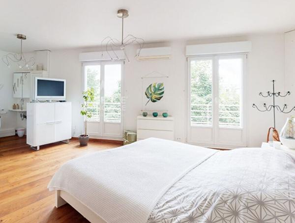 Suresnes Centre, maison de ville, 7 pièces, 4/5 chambres , toit terrasse 1 590 000 € **  - Référence  161603