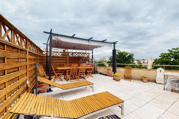 Suresnes Centre, maison de ville, 7 pièces, 4/5 chambres , toit terrasse 1 590 000 € **  - Référence  161603