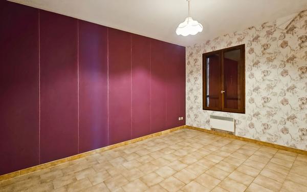 Maison à vendre    3 pièces • 61,18 m2 Forcalquier