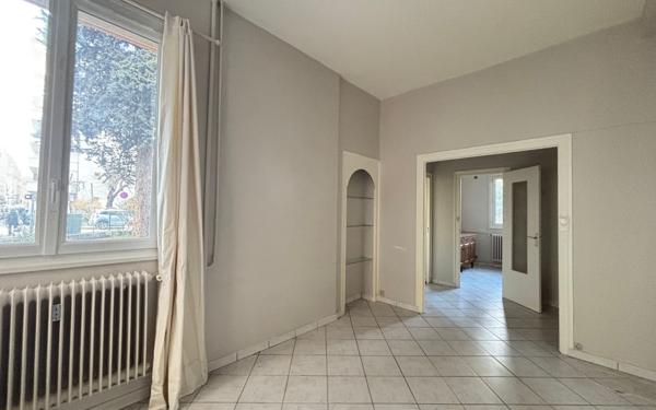 Appartement à louer    2 pièces • 39,35 m2 Lyon 6