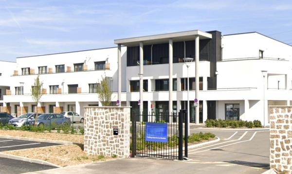 INVESTISSEMENT LOCATIF – VILLEJUST – Résidence d'Affaires Cap West – 6.45 % de rentabilité