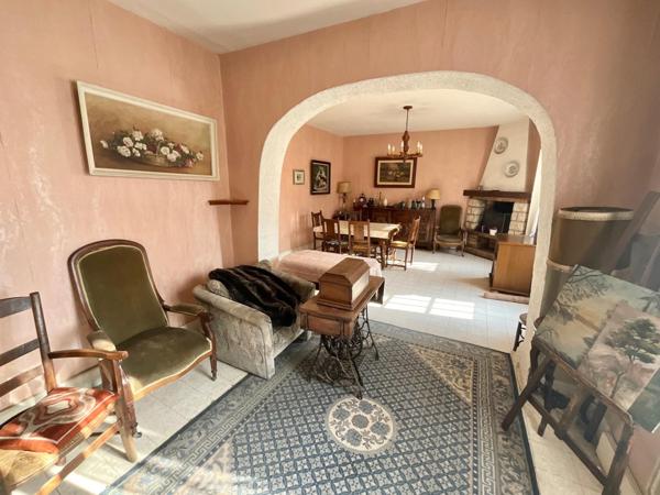 Maison, au centre-ville, De Mehun Sur Yevre