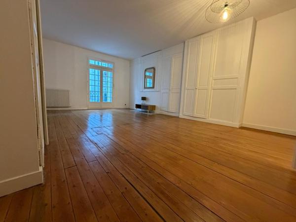 À vendre - T2, 2 pièces situé à Tours (37000)