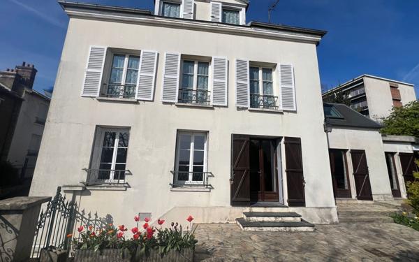 Maison à vendre    8 pièces • 163 m2 Fontenay-aux-Roses