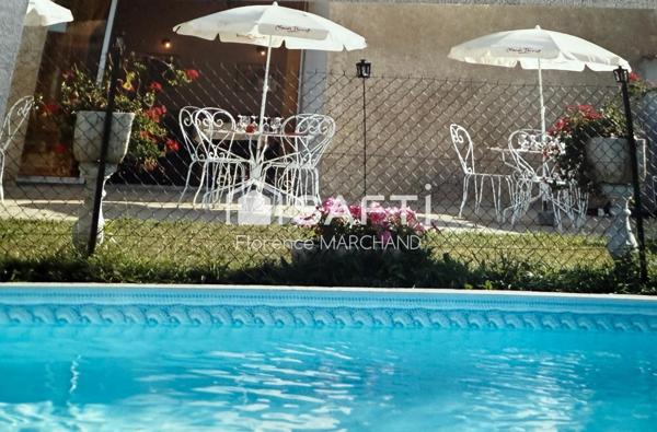IMMEUBLE AVEC RESTAURANT + PISCINE : PRÊT À ACCUEILLIR VOTRE PROJET !