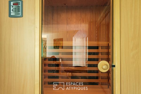 Propriété avec piscine intérieure, étang et parc boisé