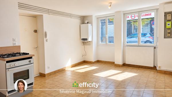 Immeuble
         21 pièces
        - 457 m² Exclusivité 690 000 € *