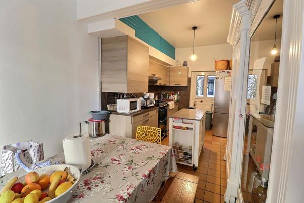 Immeuble Bagnols Sur Ceze 10 pièce(s) 350 m2