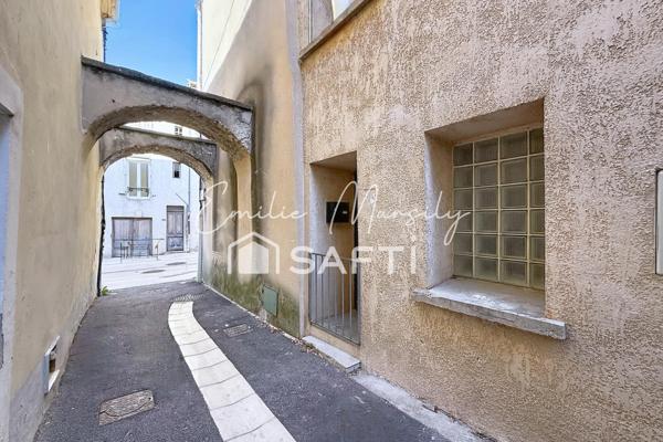 Une maison de village rénovée où les volumes font la différence