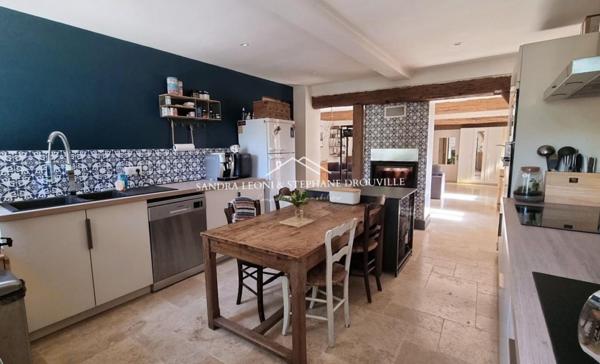 PROCHE MAINTENON - JOUY - SAINT PIAT  CHARMANTE MAISON de 85 m², 4 pièces