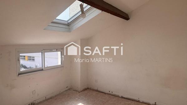 BORDEAUX BASTIDE - DUPLEX A RENOVER AVEC TERRASSE - BEAUX VOLUMES ET FORT POTENTIEL