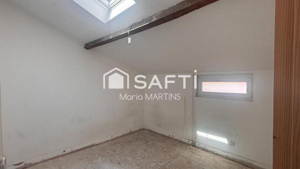 BORDEAUX BASTIDE - DUPLEX A RENOVER AVEC TERRASSE - BEAUX VOLUMES ET FORT POTENTIEL