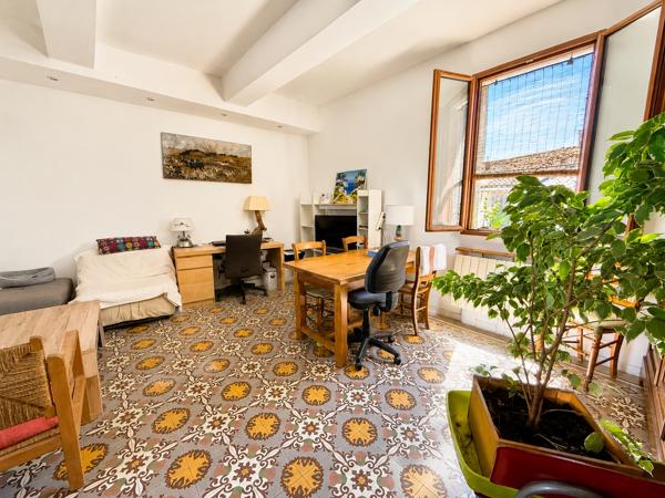 Appartement
         3 pièces
        - 77 m² 249 000 € *