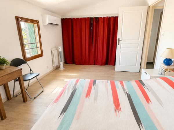 Appartement
         3 pièces
        - 77 m² 249 000 € *